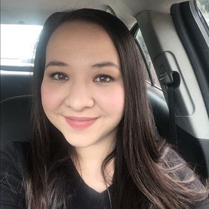 Meet your Posher, Denise